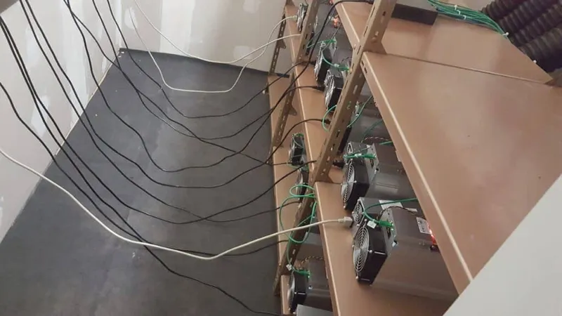 Garage mining rigs